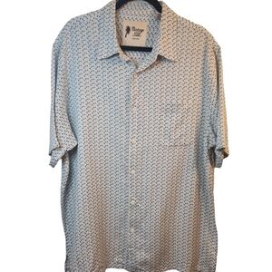 Vintage Silk Circa 1969 Men's Blue and White Button Up 100% Silk Shirt Size XXL